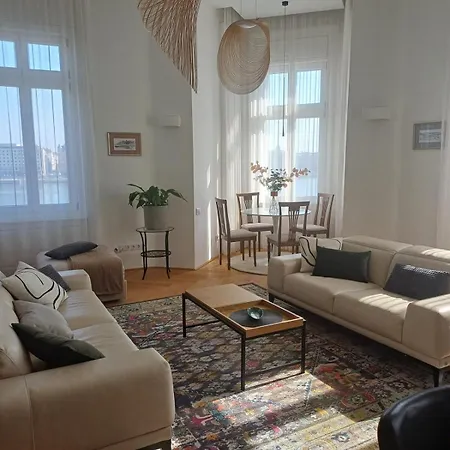 Danube Luxory 부다페스트