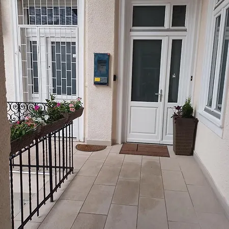 Danube Luxory Apartman *