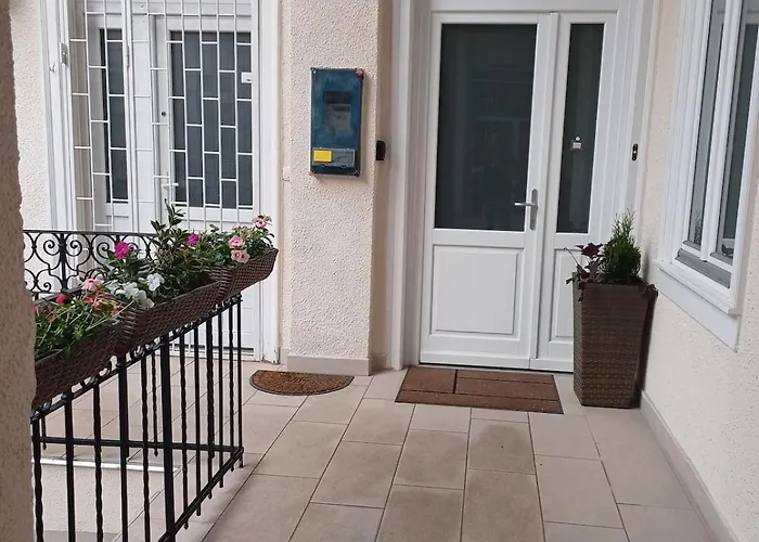 Danube Luxory Apartament *